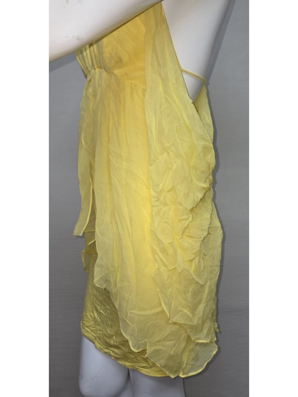 Bebe Halter Top Women Size XS Yellow Ruffle Chiffon - Picture 4 of 9